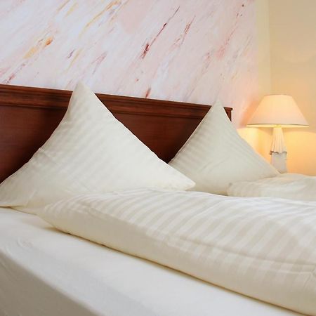Aparthotel Scheuer Гюрт Екстер'єр фото