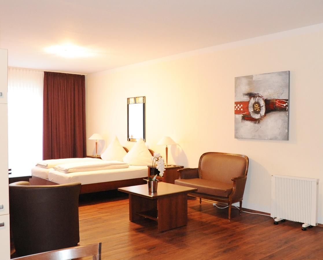 Aparthotel Scheuer Гюрт Екстер'єр фото
