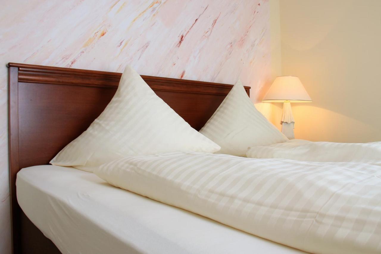 Aparthotel Scheuer Гюрт Екстер'єр фото