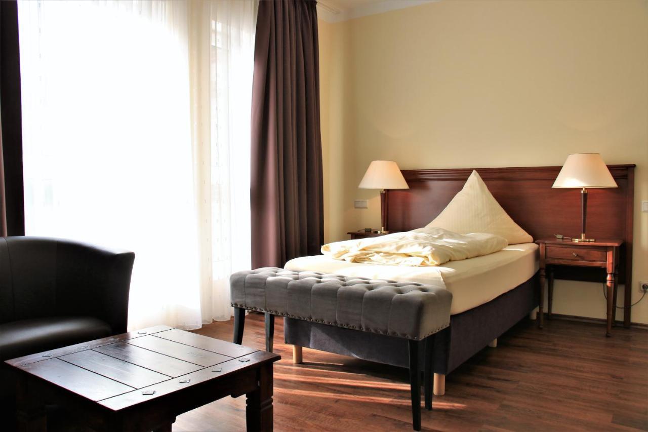 Aparthotel Scheuer Гюрт Екстер'єр фото